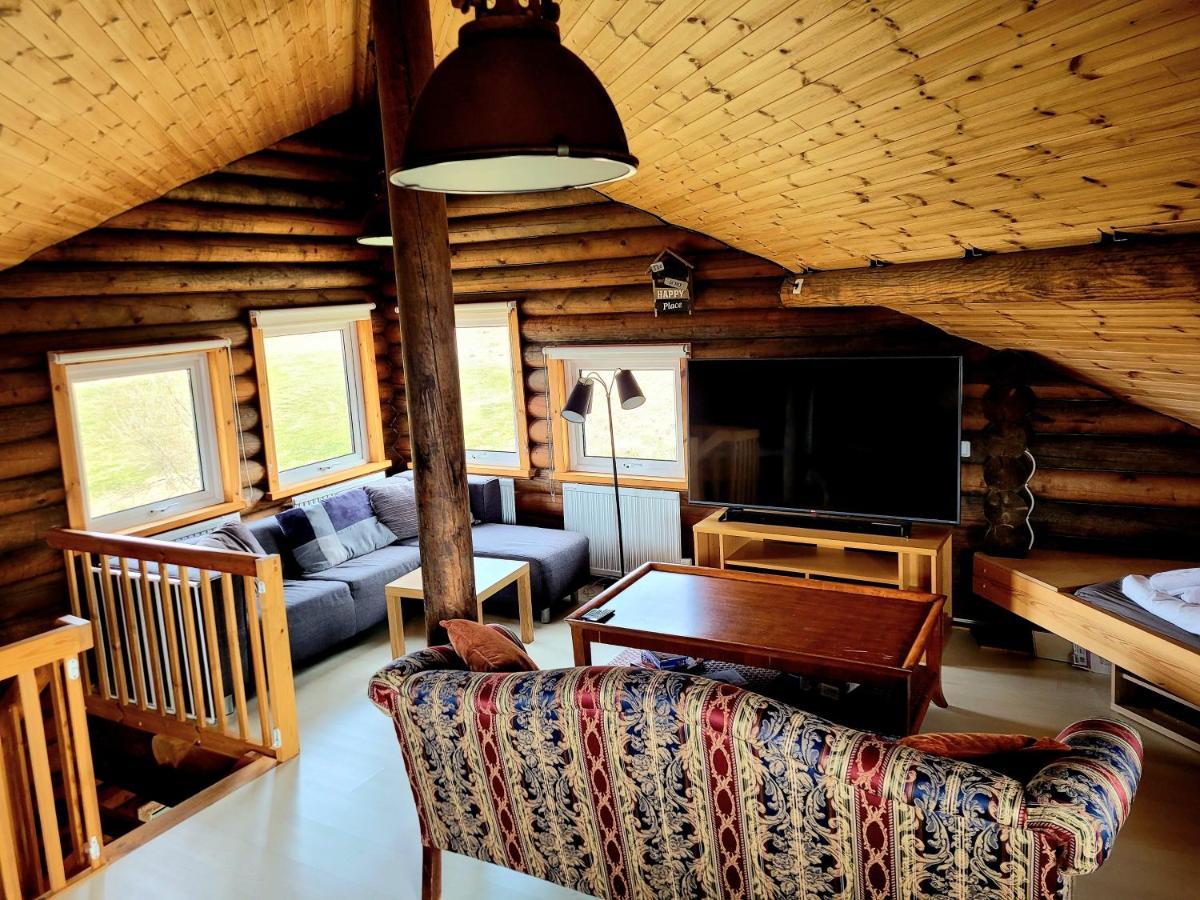 Akureyri Log Cabin Exterior photo