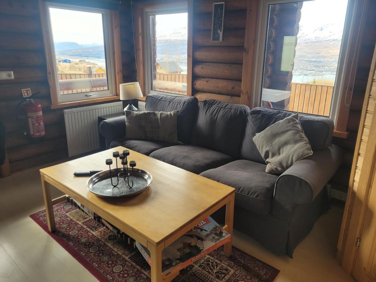 Akureyri Log Cabin Exterior photo