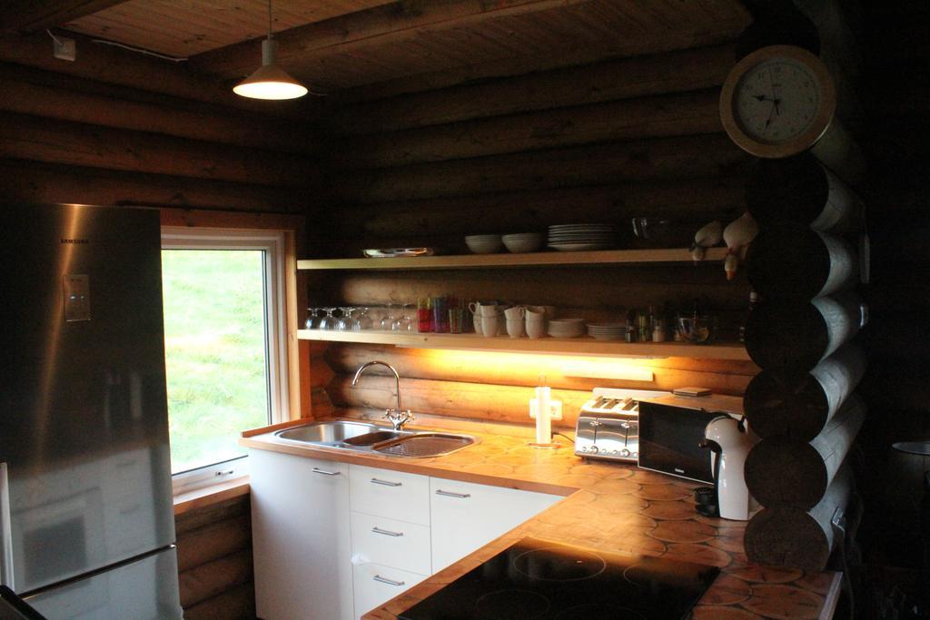 Akureyri Log Cabin Exterior photo