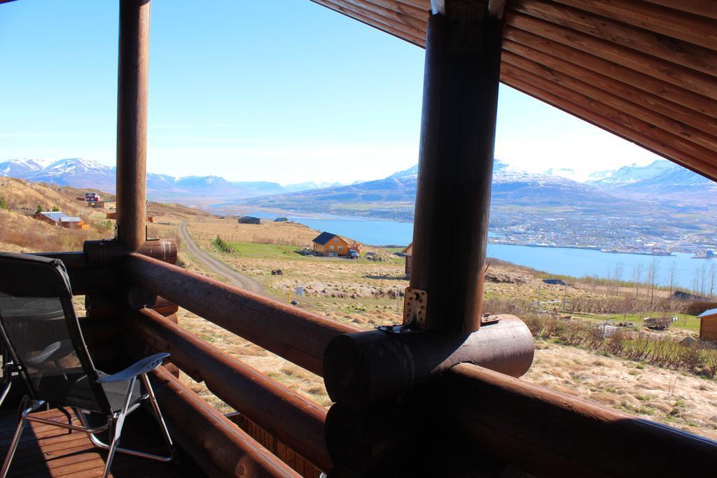 Akureyri Log Cabin Exterior photo