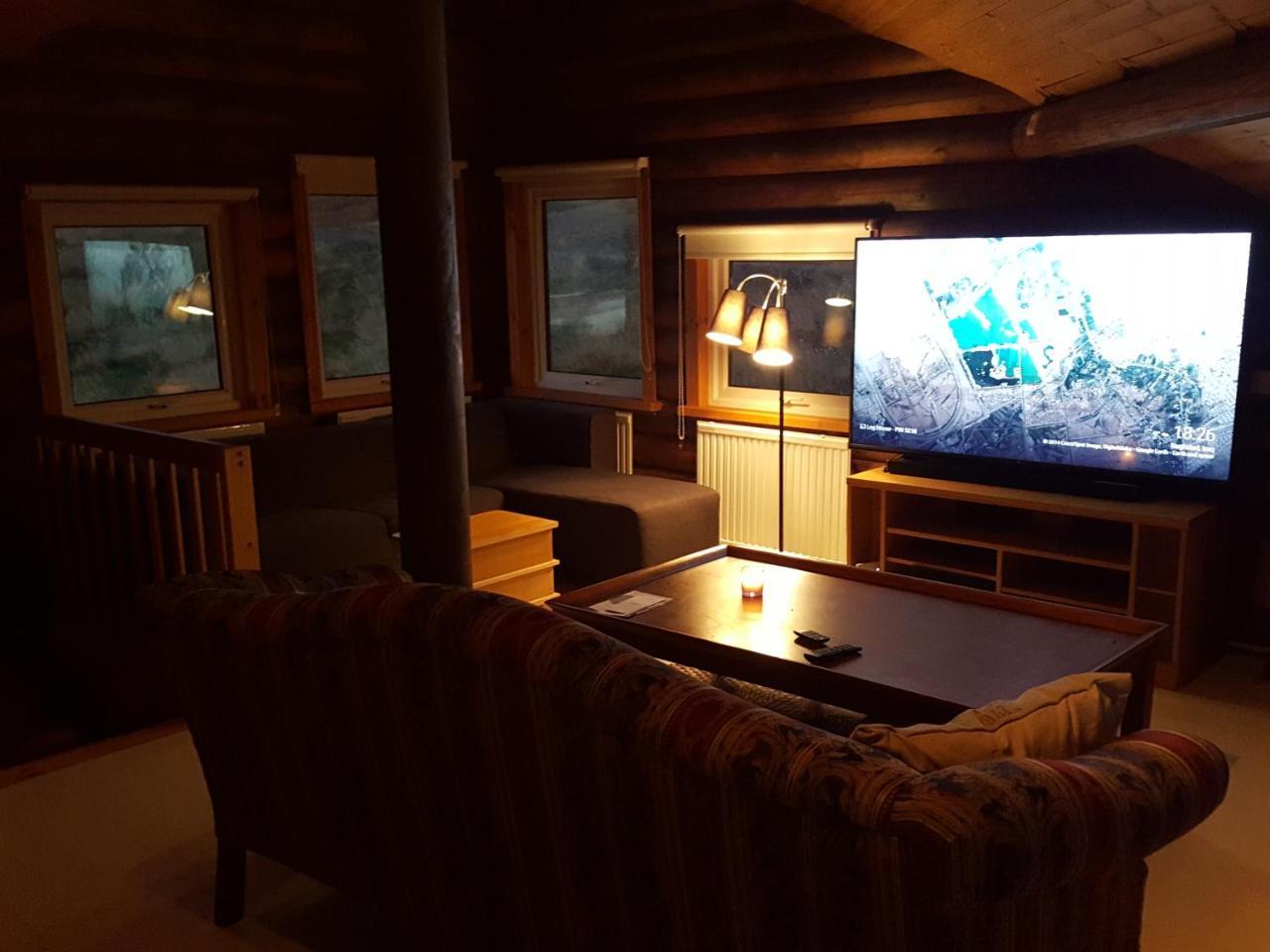 Akureyri Log Cabin Exterior photo